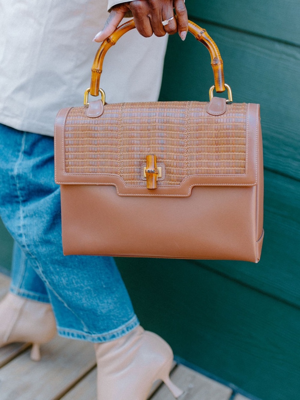 Gucci Bamboo Top Handle Bag • Vintage Kelly Style • Tan Leather